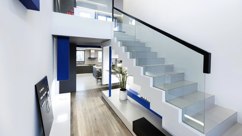 居室装修工序中先贴墙布和贴地板哪个在前面 居室装修工序中先贴墙布和贴地板哪个在前面